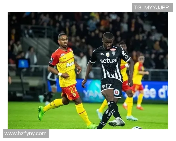 圣埃蒂安与南锡的激烈对决揭示法甲新赛季的竞争格局和球队实力分析 圣埃蒂安与南锡的激烈对决揭示法甲新赛季的竞争格局和球队实力分析